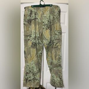 WFS Camo Cargo Pants size 2XL